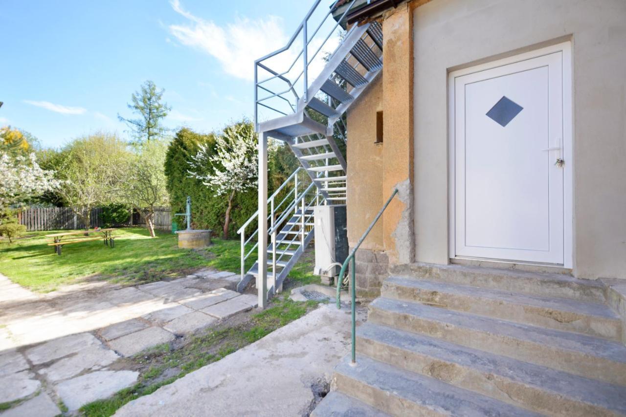 Apartmany Jevany Dış mekan fotoğraf