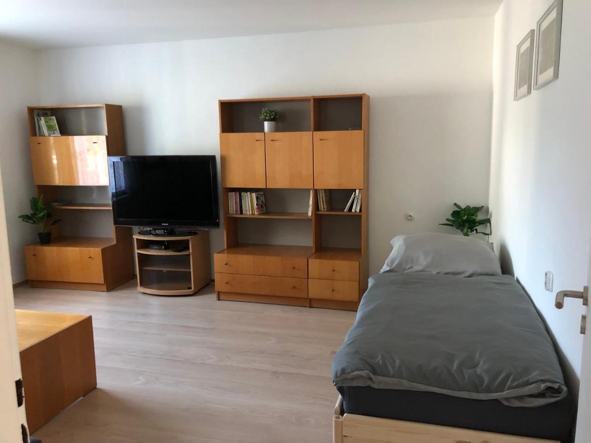 Apartmany Jevany Dış mekan fotoğraf
