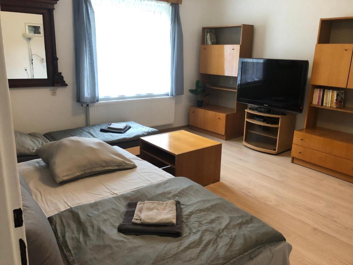 Apartmany Jevany Dış mekan fotoğraf